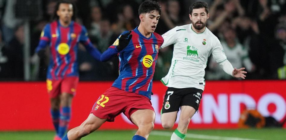 博鱼体育-世体：卡萨多和贝尔纳尔愿意替补，他们对巴萨来说至关重要